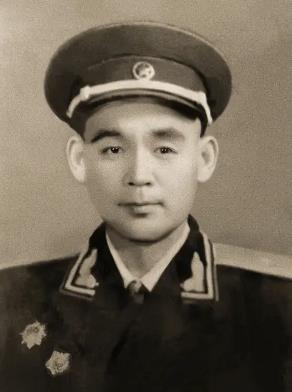 訾修林
