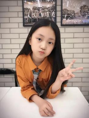 李妮妮