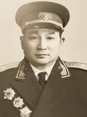 王文模