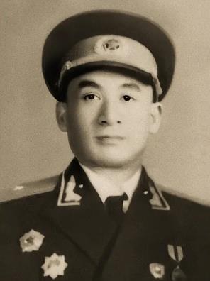 王明坤