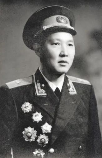 傅崇碧