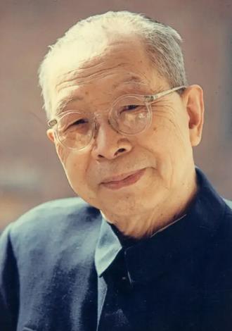 罗念生
