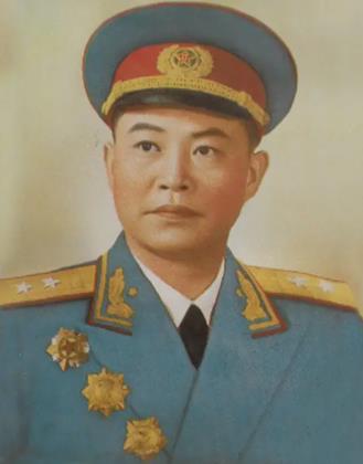 黄新廷