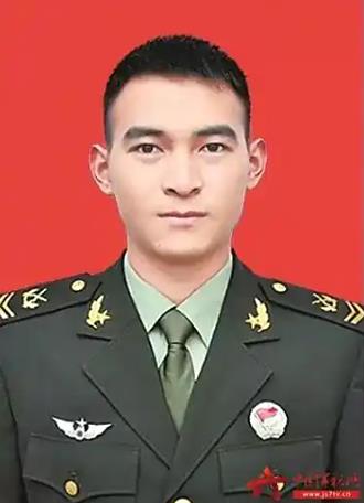 杜富国