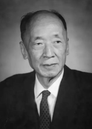 李济