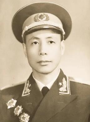 邓家泰