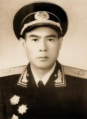 马龙