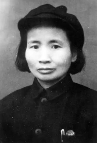 钱瑛