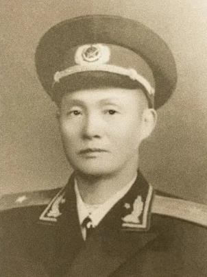 罗云